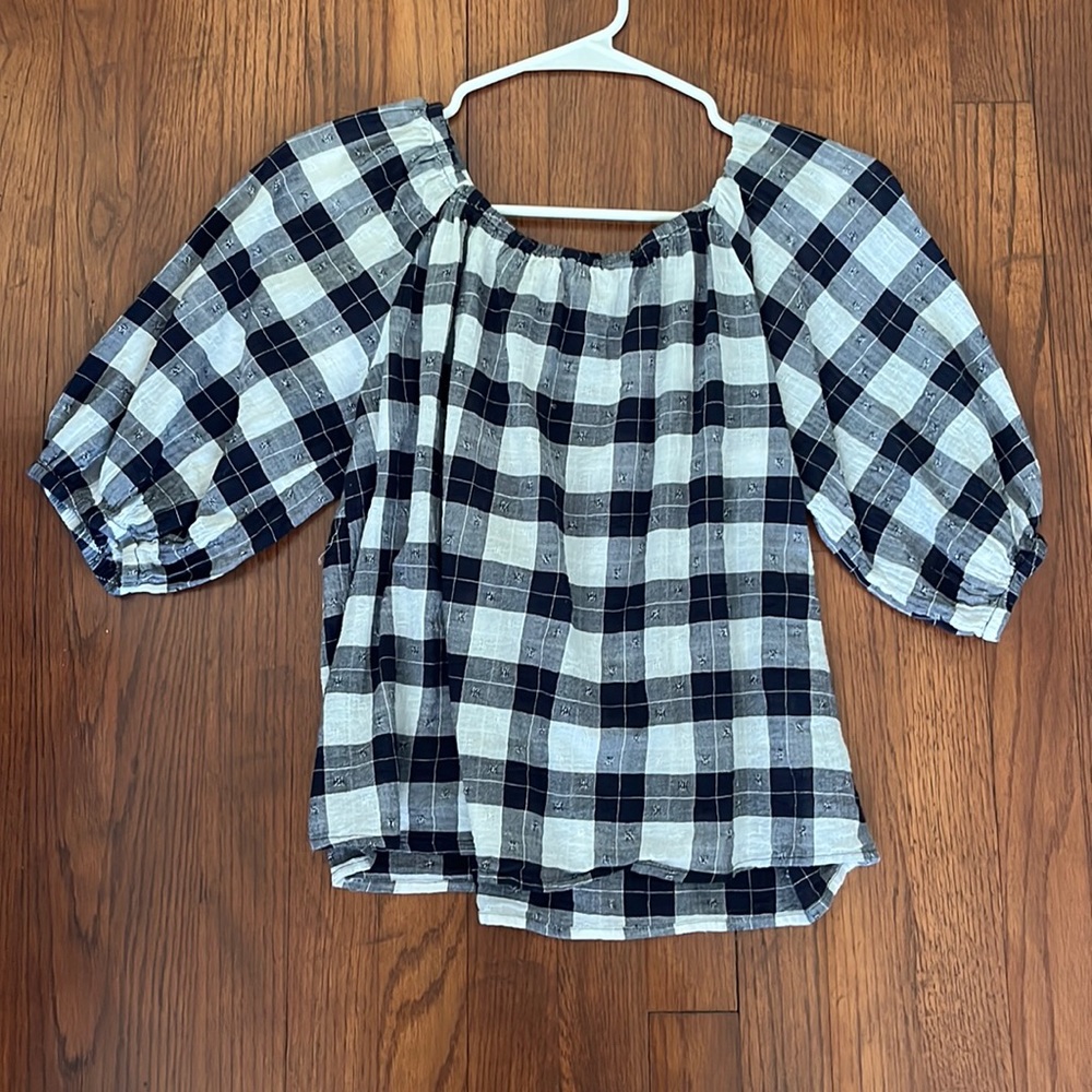 universal threads black and white cotton blouse